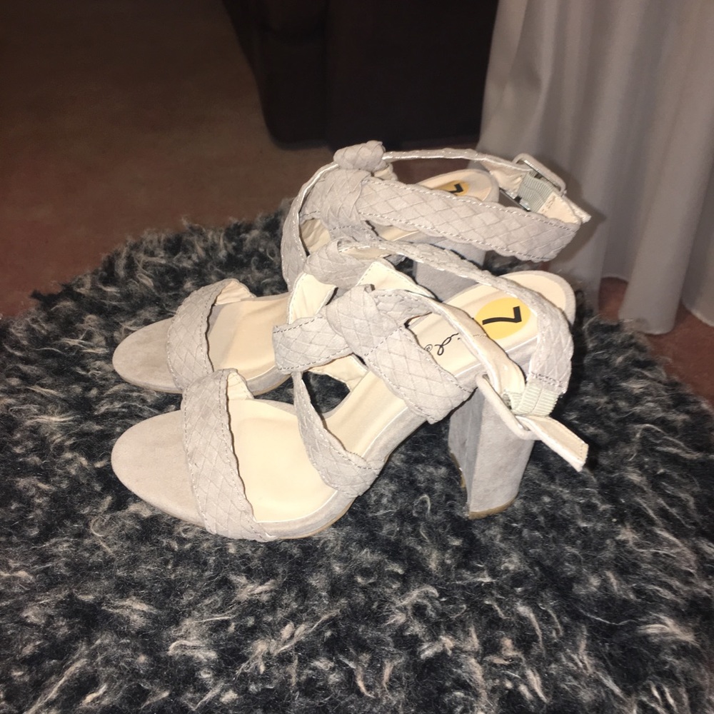 Qupid Strappy Sandal🔥